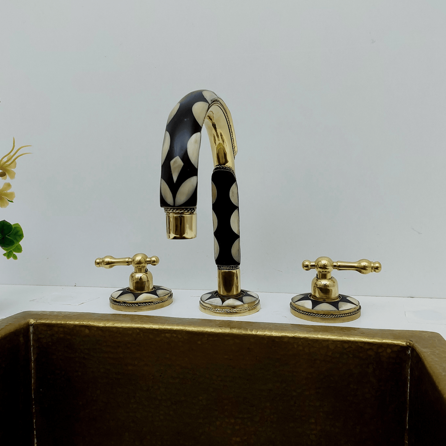 Unlacquered Brass and Resin Bathroom Faucet, Antique Faucet with Lever Handles - Ref: FA027-RL