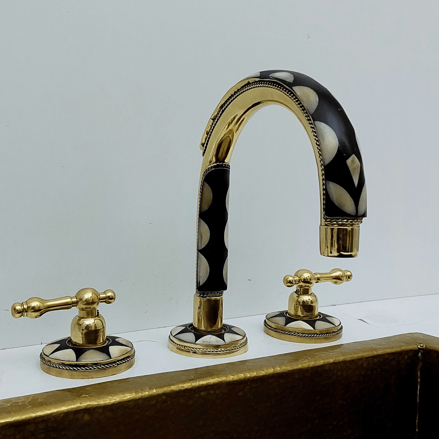 Unlacquered Brass and Resin Bathroom Faucet, Antique Faucet with Lever Handles - Ref: FA027-RL