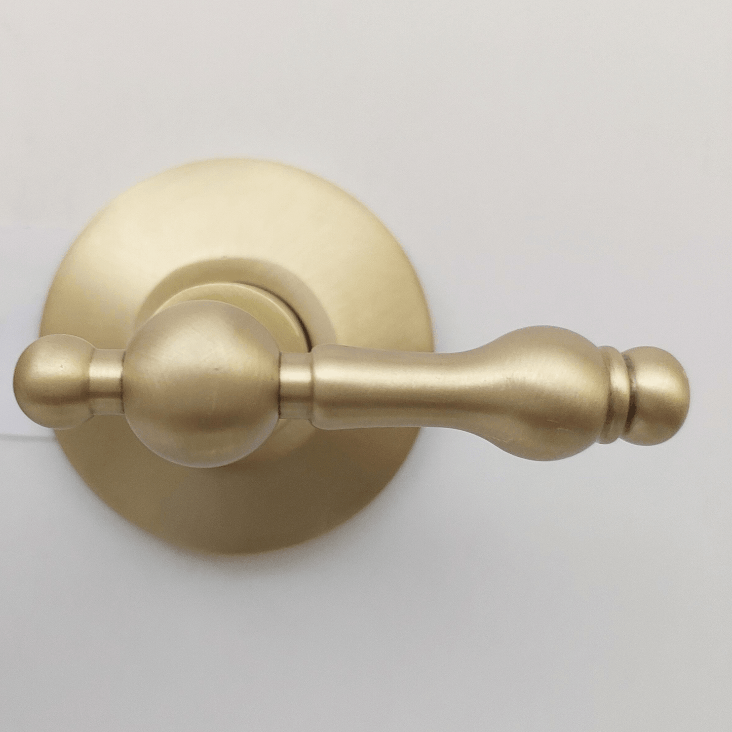 Grifo para lavabo de baño de latón cepillado con manijas tipo palanca - Ref: WFCBB001