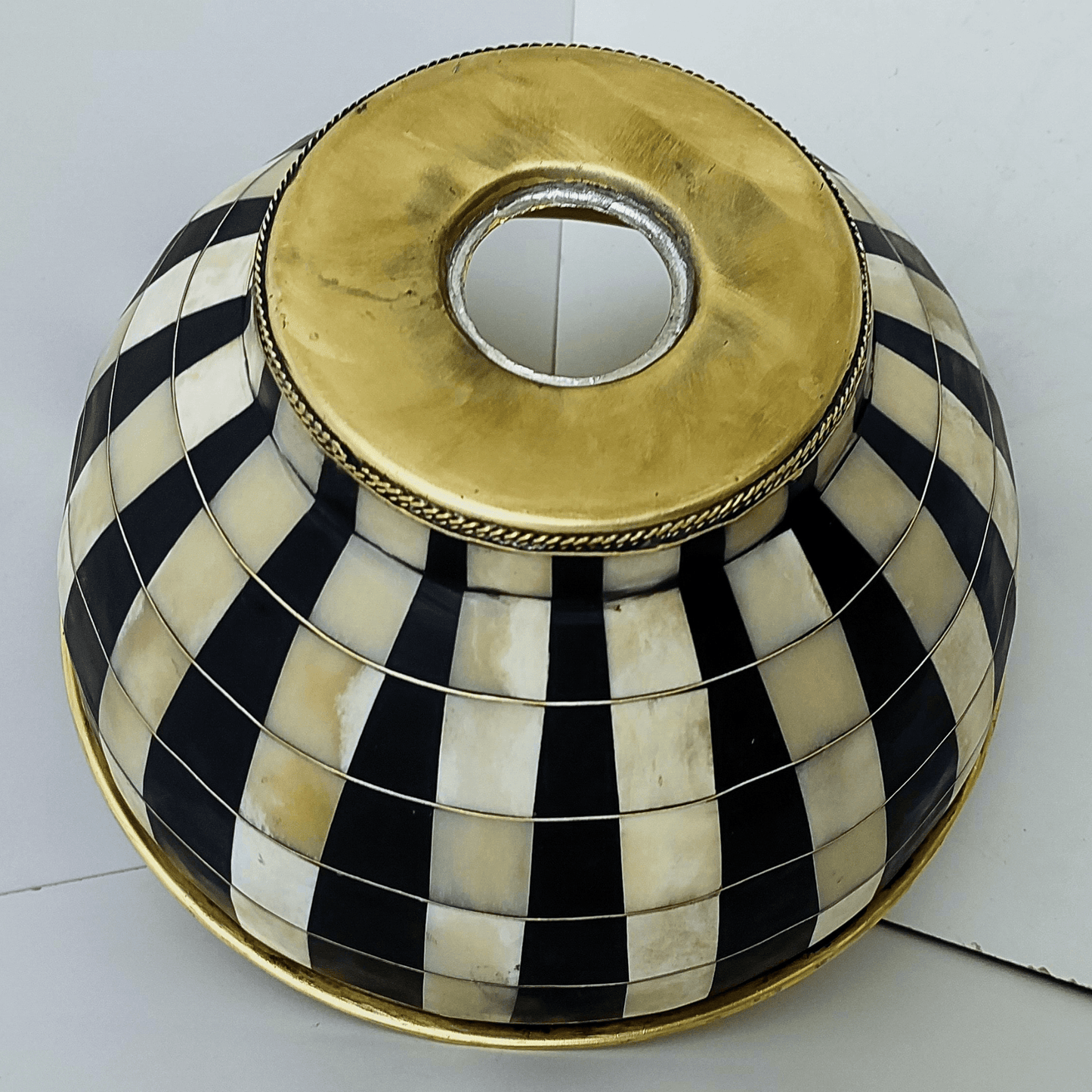 Brass and Resin Bathroom Sink, Black and White Vanity Vessel Sink - Ref: SN015-2