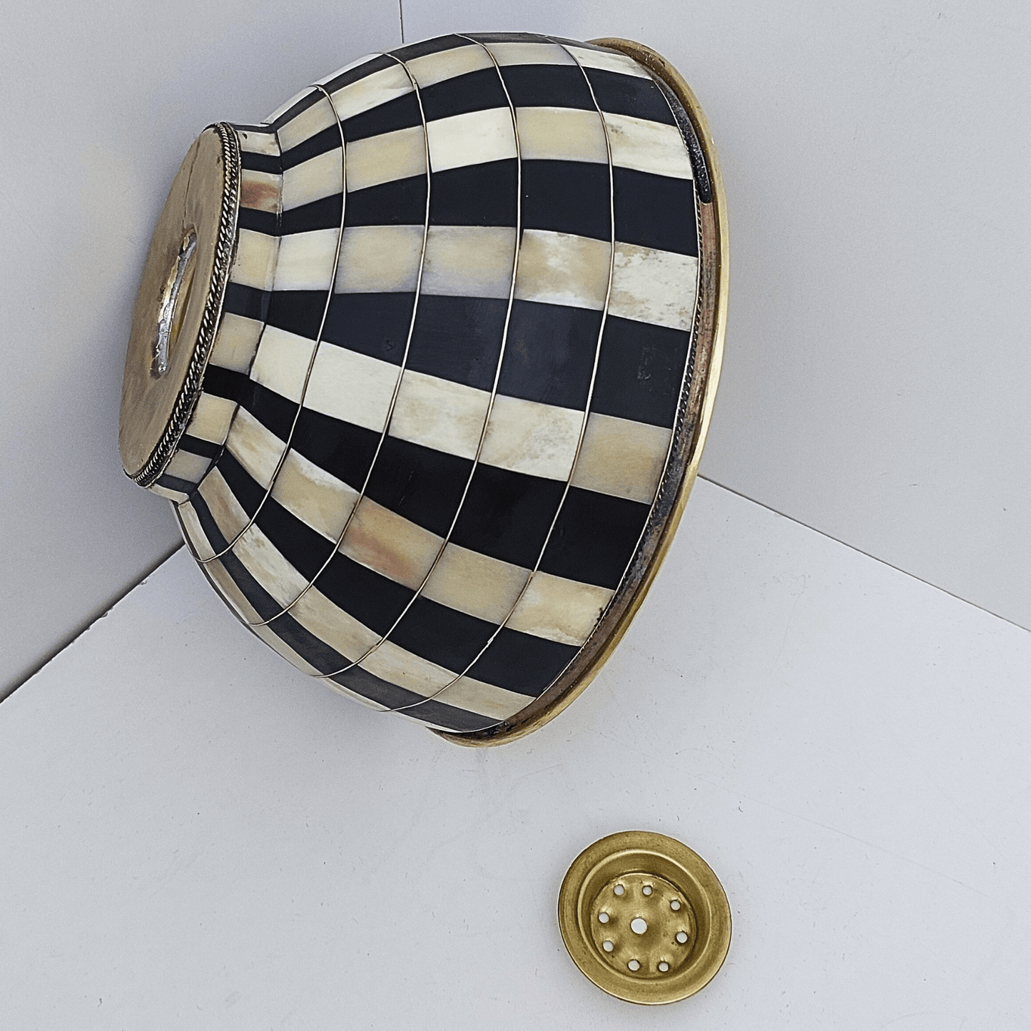 Brass and Resin Bathroom Sink, Black and White Vanity Vessel Sink - Ref: SN015-2