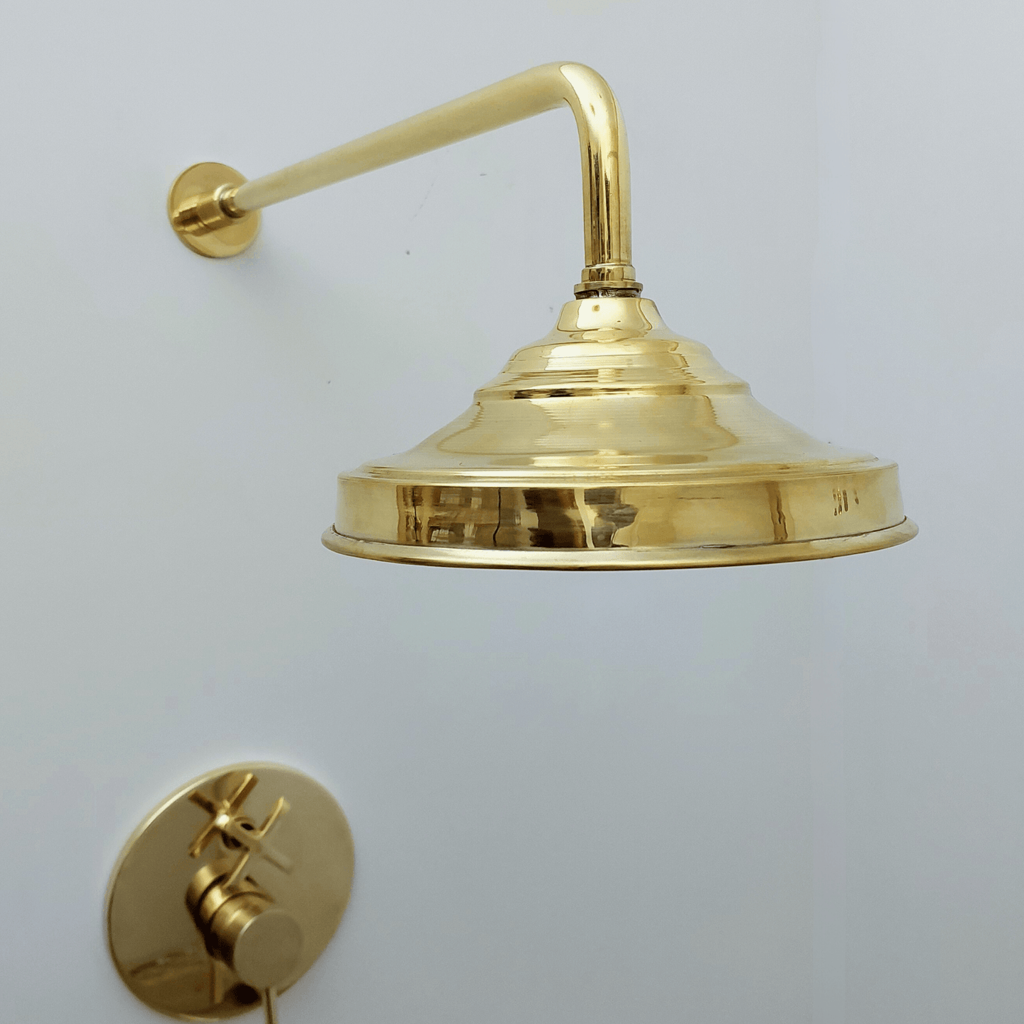 Unlacquered Brass Shower System with Tub Filler and Round Rain Shower Head - Ref: ATLASS52