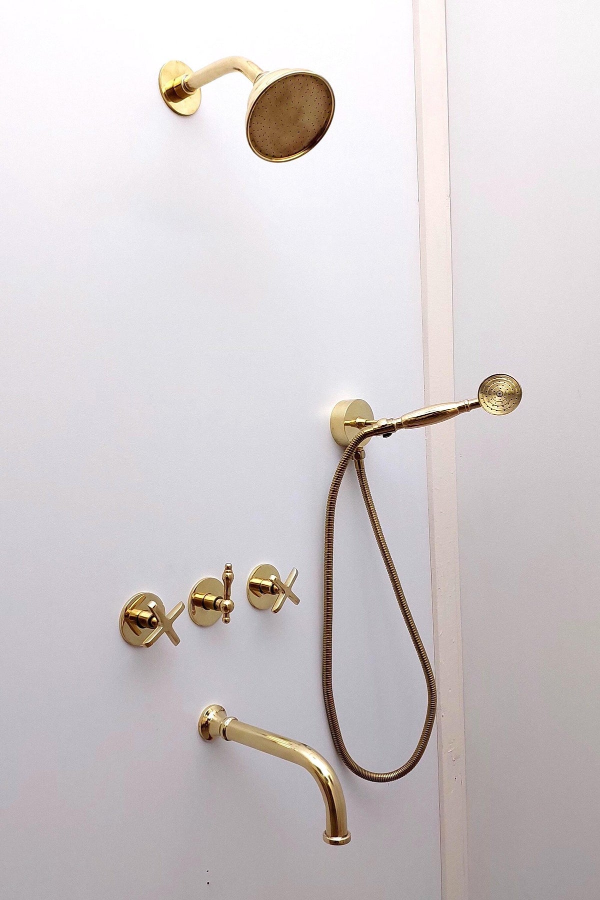 Système de douche avec pommeau de douche à main en laiton non laqué - Réf. : ATLASS38