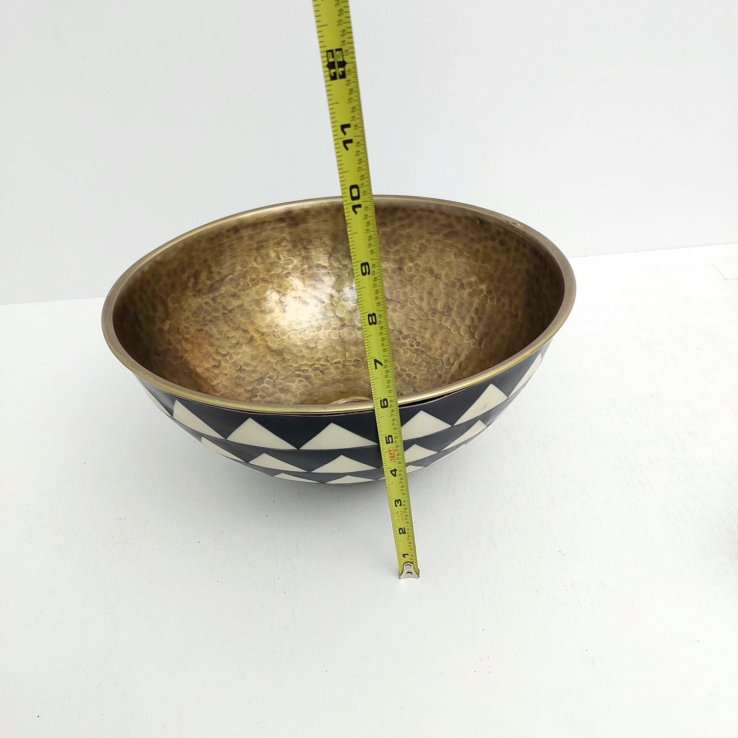 13" Antique Brass Bathroom Sink, Resin Vanity Vessel Sink, Black and White Bowl Sink - Ref: SN026