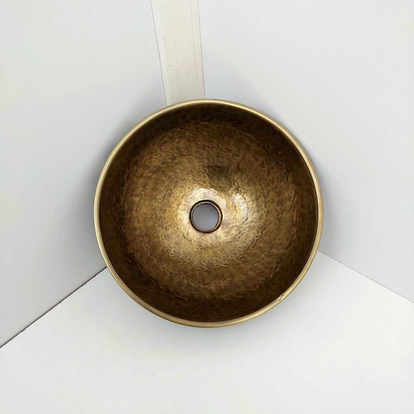 13" Antique Brass Bathroom Sink, Resin Vanity Vessel Sink, Black and White Bowl Sink - Ref: SN026