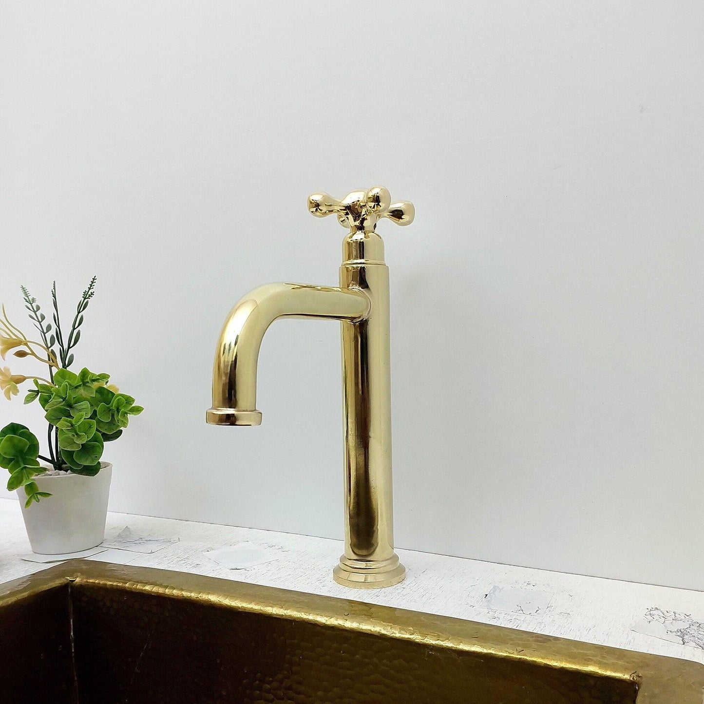 Unlacquered Solid Brass, Single Handle Brass Faucet- Ref:FA032