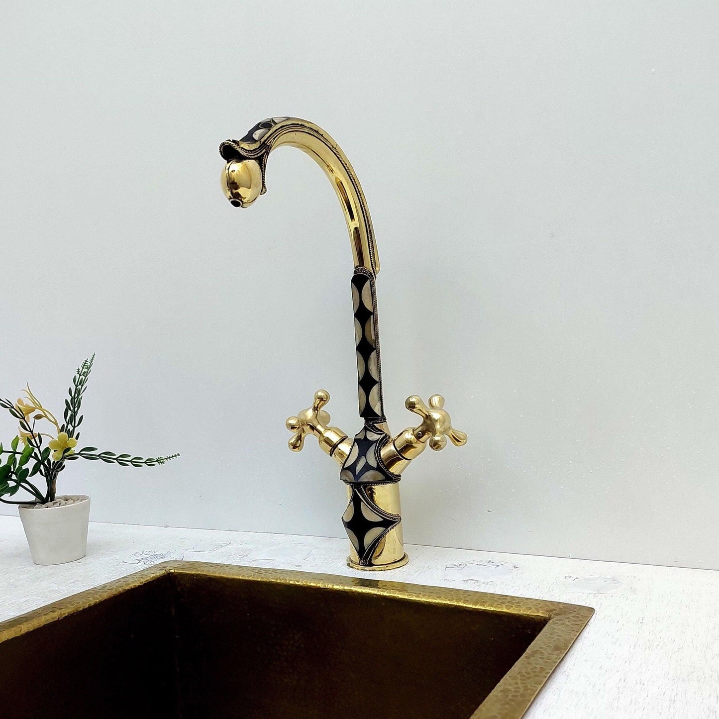 Unlacquered Brass And Resin Bathroom Faucet with Cross Handles - Ref: FA002-S