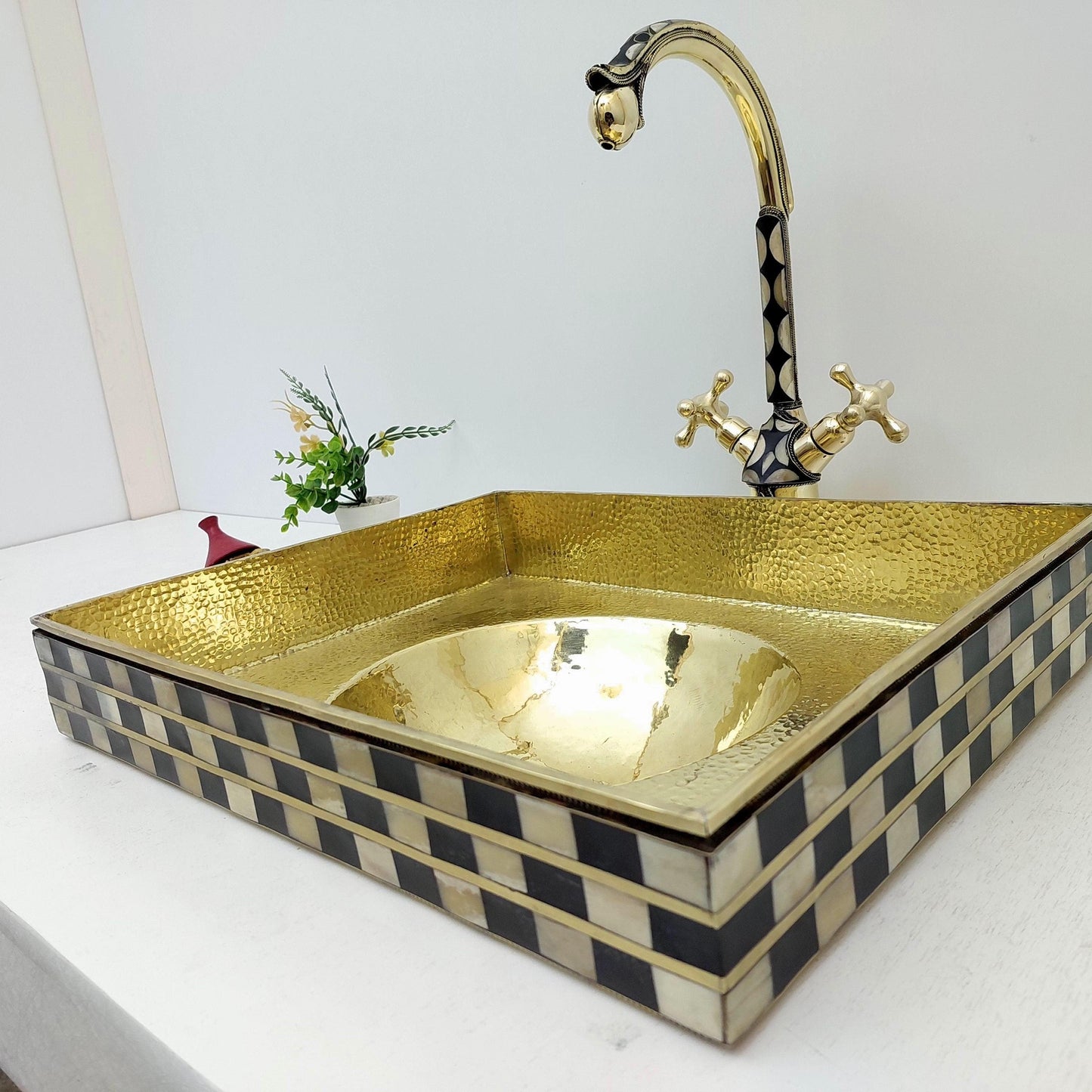 Unlacquered Brass and Resin Bathroom Sink, Antique Brass Resin Vanity Vessel Sink - Ref: SN014-SO