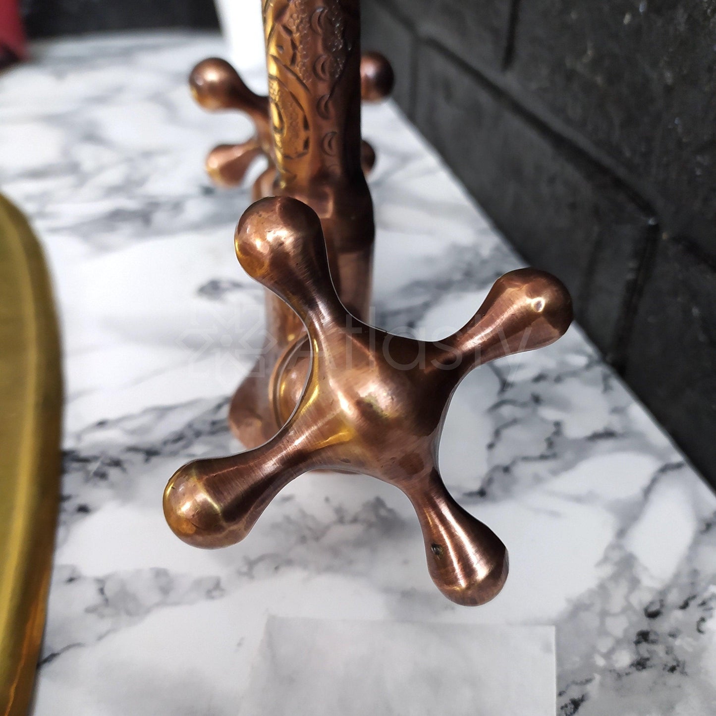 Engraved Curved Copper Bathroom Faucet with Cross Handles