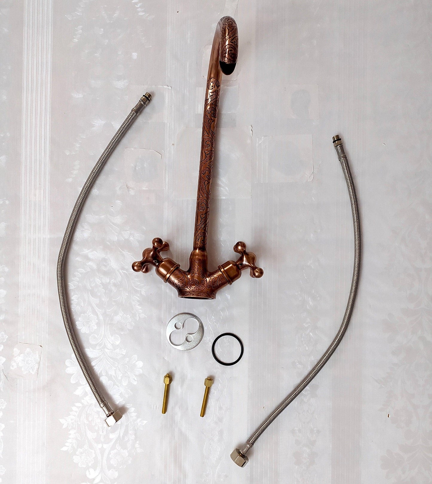 Engraved Curved Copper Bathroom Faucet with Cross Handles