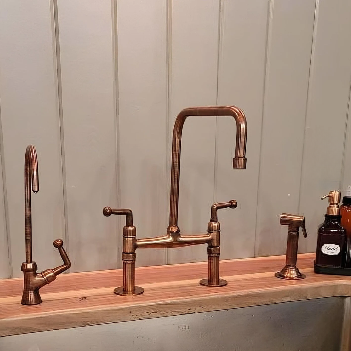 Antique Copper Classic Bridge Kitchen Faucet with Lever Handles