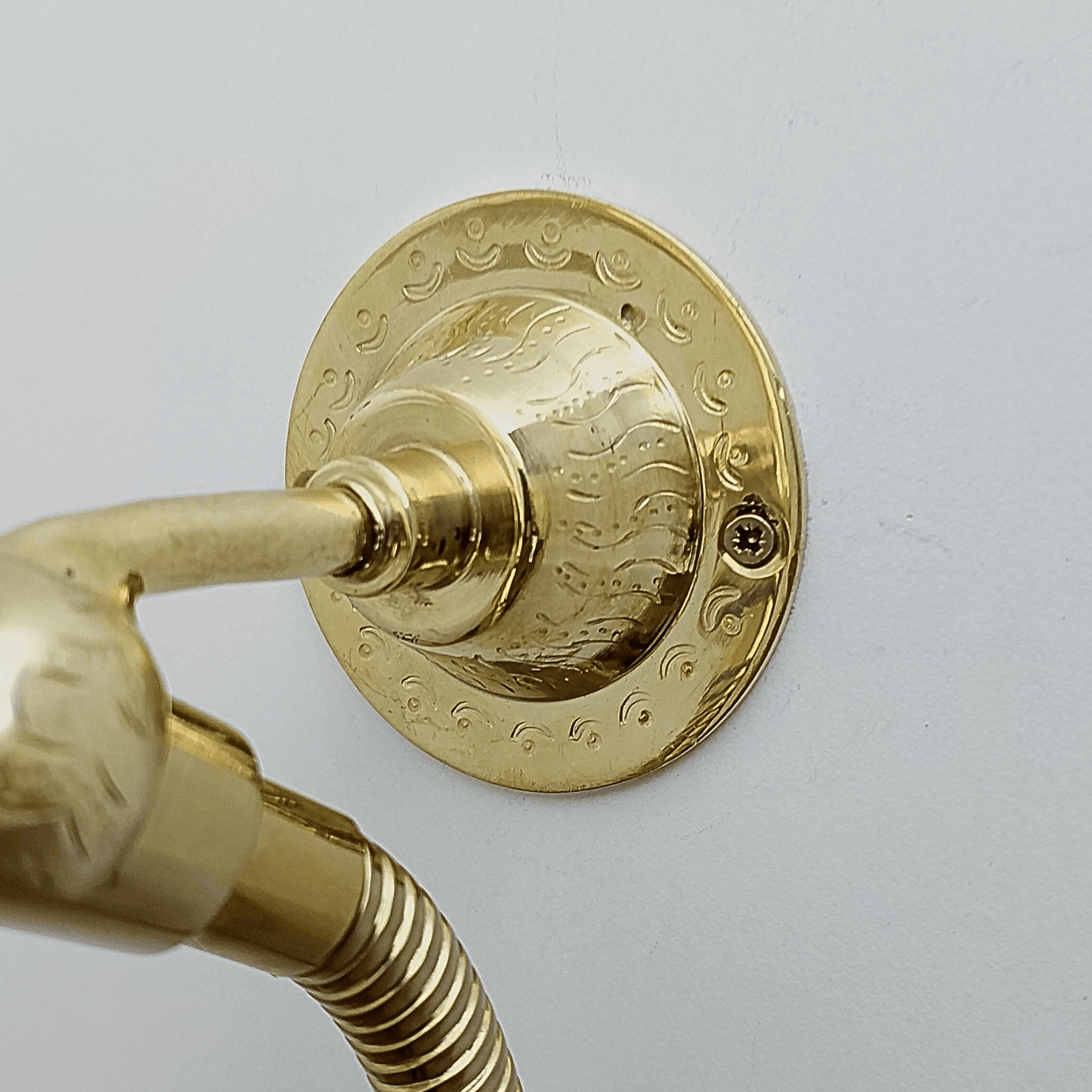 Engraved Unlacquered Brass Shower System with Handheld Shower Head, Round Rain Shower Head and Lever Handles - Ref: ATLASS47