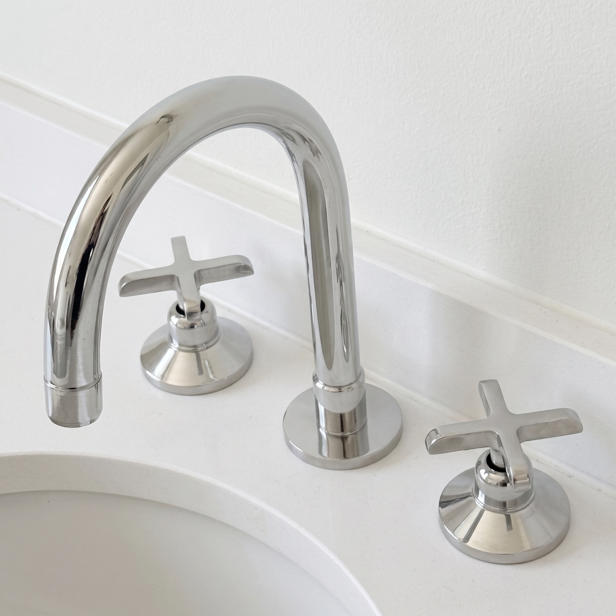 Polished Nickel Dome Widespread Bathroom Faucet with Cross Handles