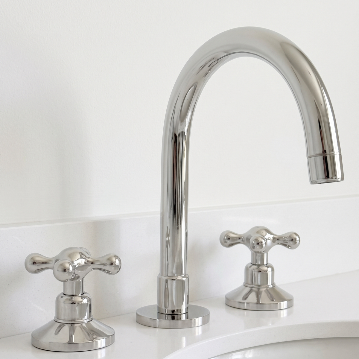 Polished Nickel Widespread Bathroom Faucet with Cross Handles