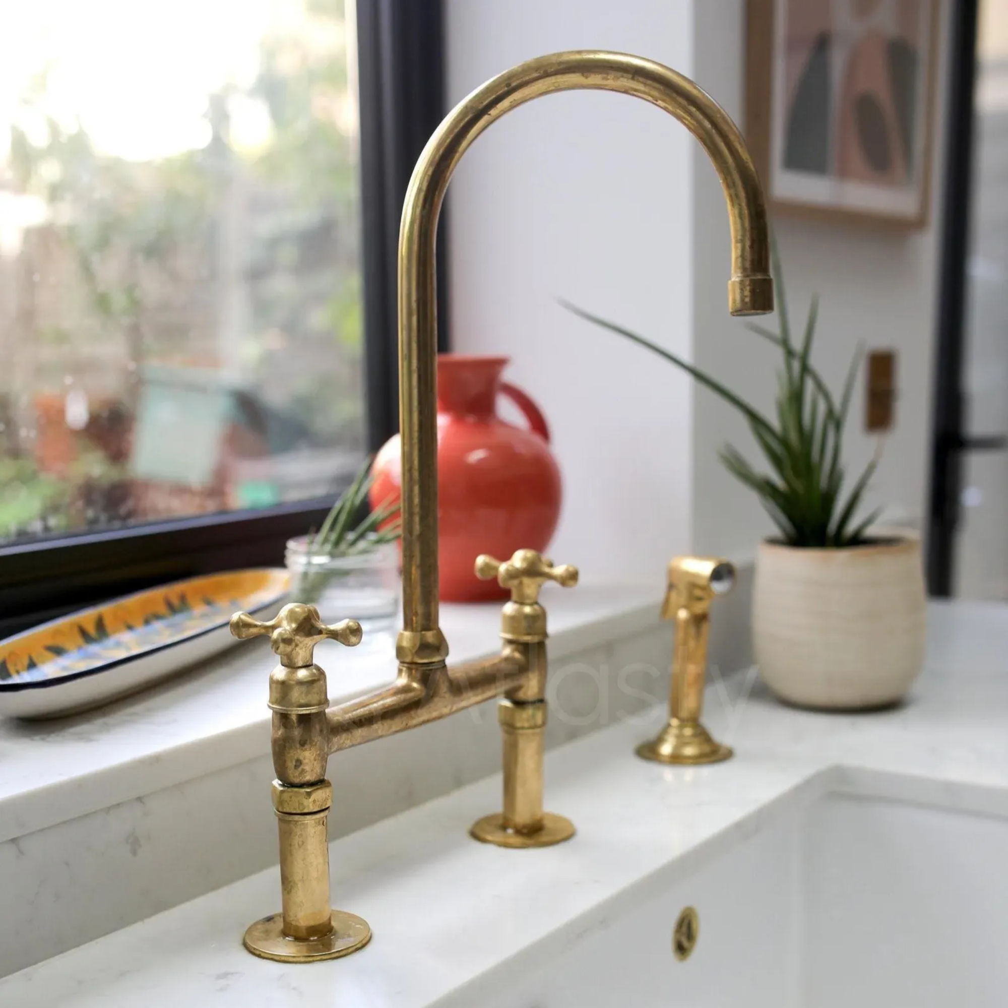 Atlas 7 - Unlacquered Brass Bridge Kitchen