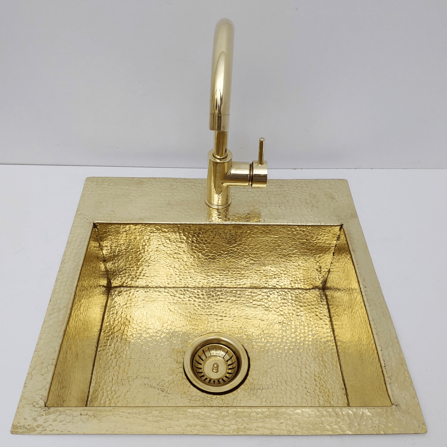 Unlacquered Brass Sink with Matching Faucet, Drop-in Solid Brass Hammered Brass with Sink Strainer - Ref: SN005B